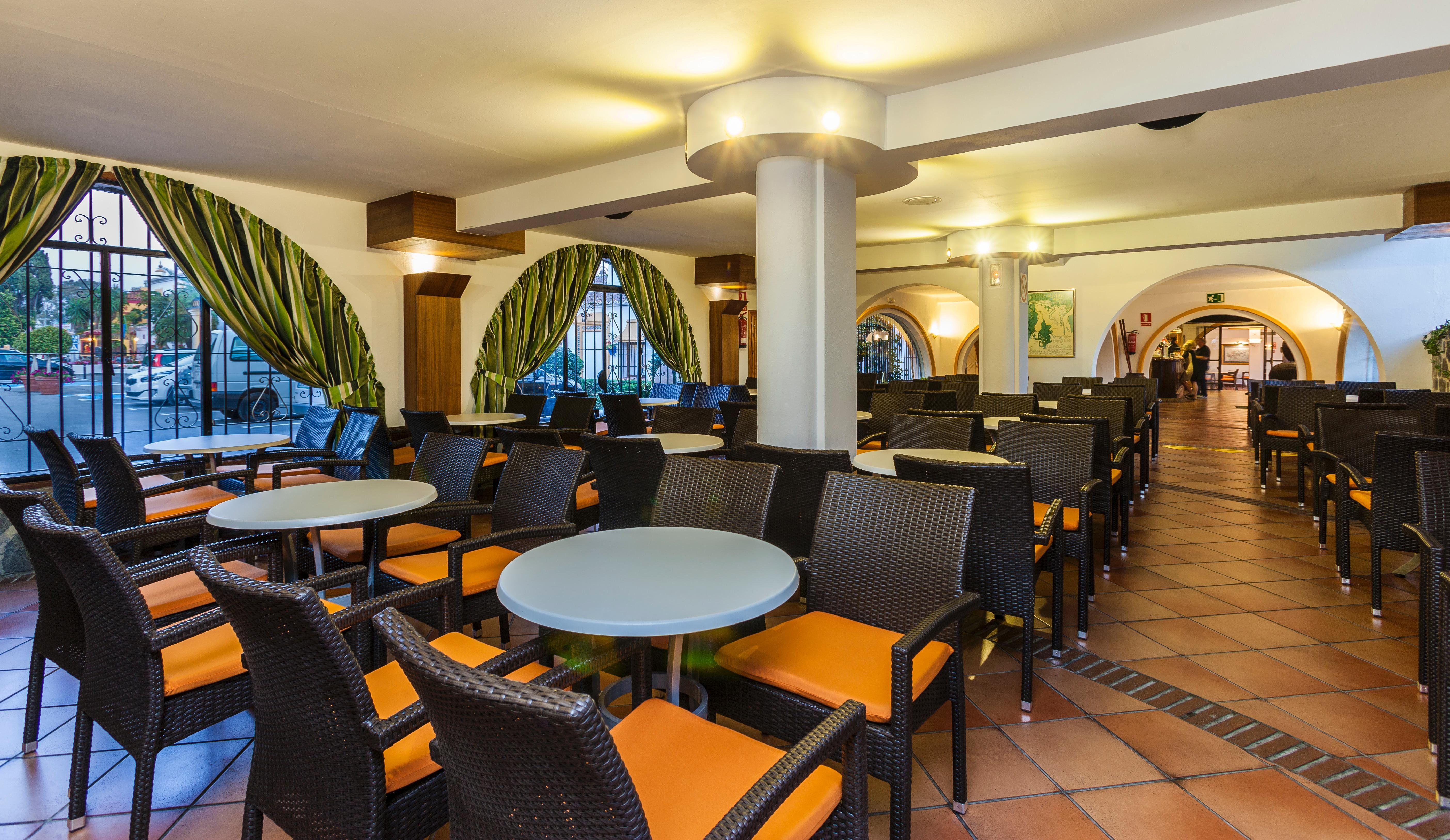 Hotel Globales Cortijo Blanco Marbella Exterior foto
